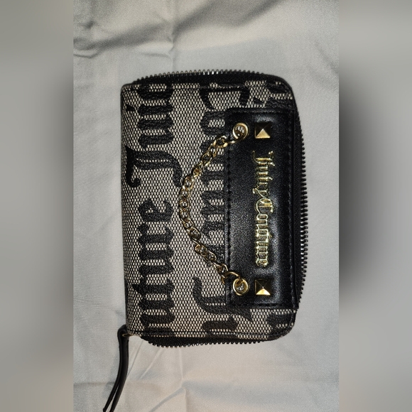 Juicy Couture Shoulder Bag - Picture 6 of 14